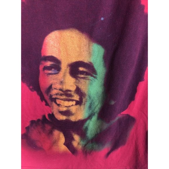 Vintage Bob Marley Rare Concert Shirt￼ Rock Icons Retro Red T-Shirt Size Medium - Picture 12 of 14